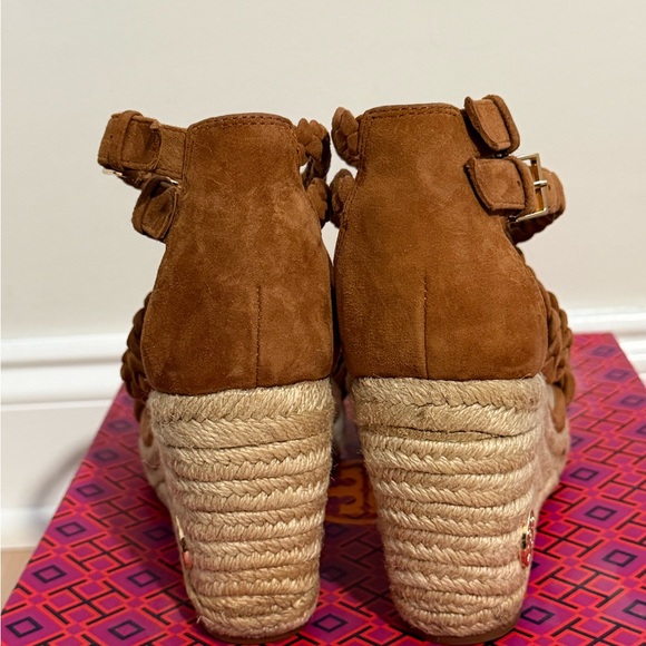 Tory Burch Bailey 90mm Ankle Strap Wedge Sandals - Picture 3 of 5